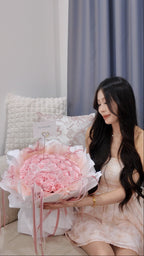 Elegance Round Pink Roses